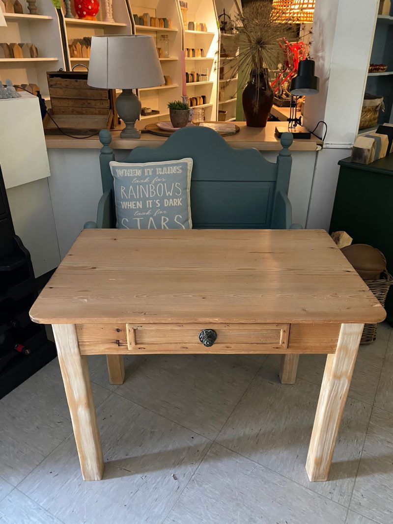 Brocante tafeltje