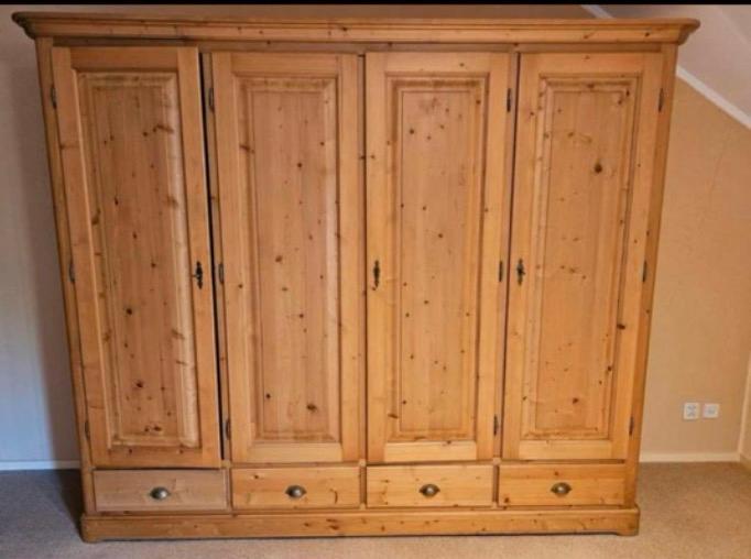 Grote demontabele 4 deurkast Dijon