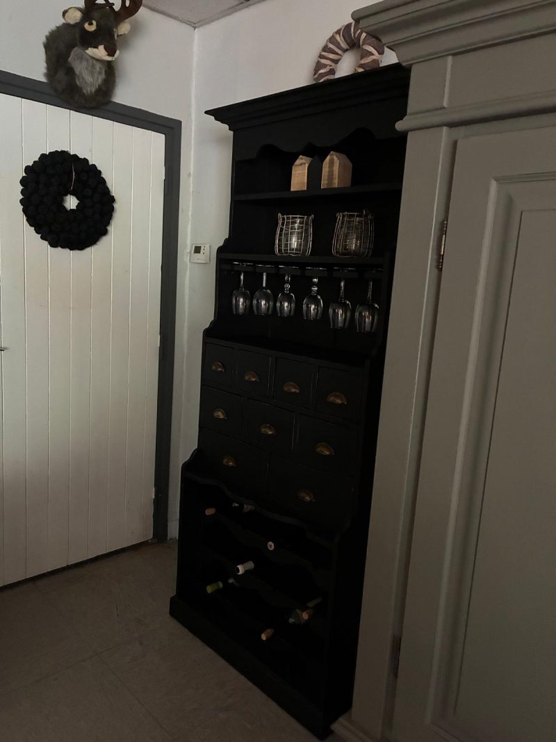 Brocante wijnkast Vino