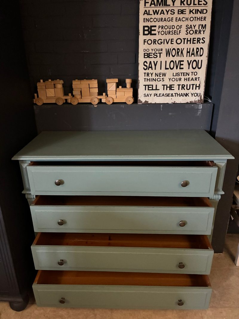 Brocante ladekast/ commode Nice