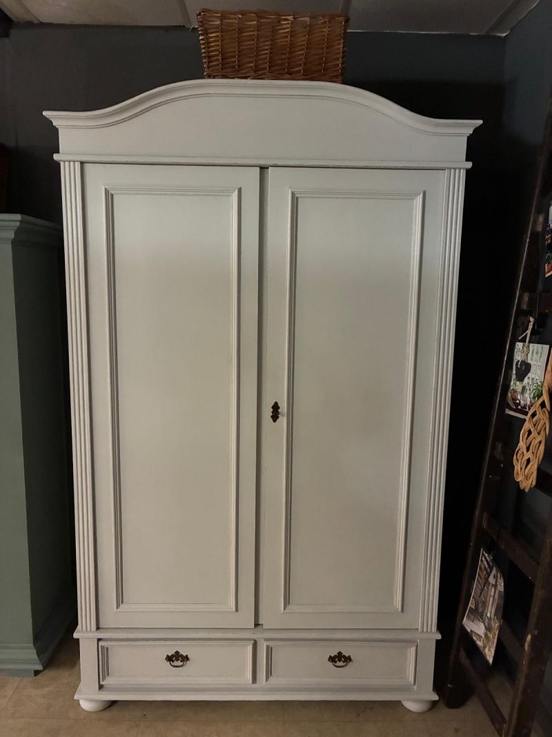 Brocante kledingkast Pierre