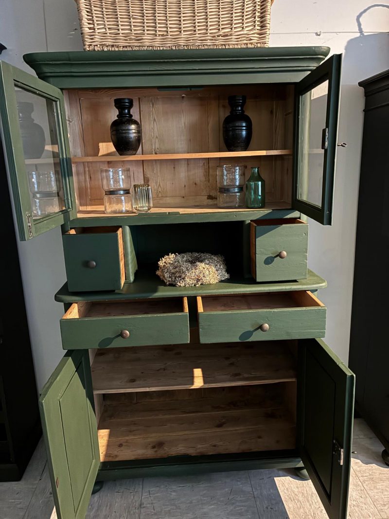 Brocante buffetkast Arles