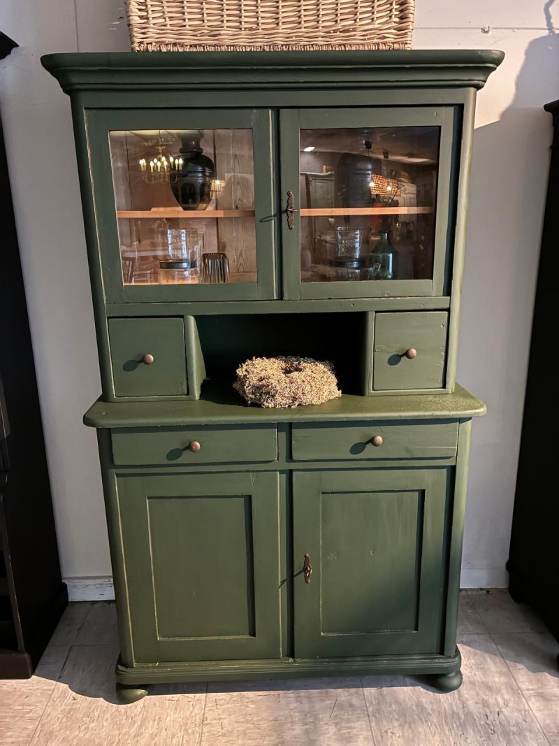 Brocante buffetkast Arles