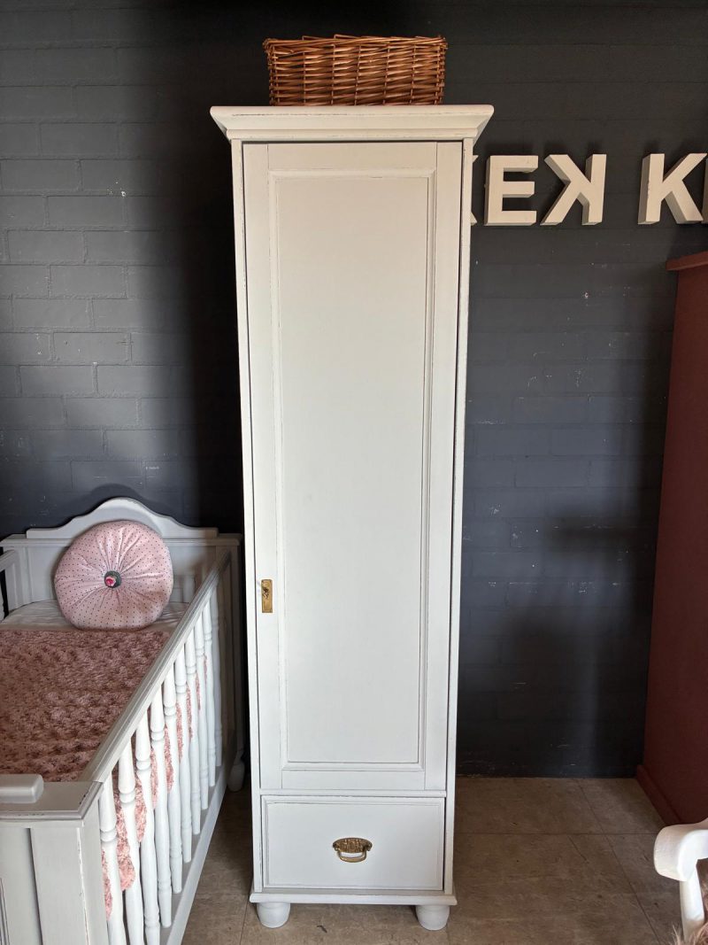 Smalle kast Pierre