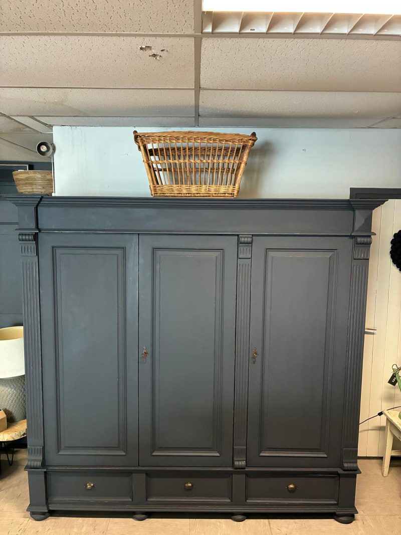 Brocante demontabele 3 deurs kledingkast